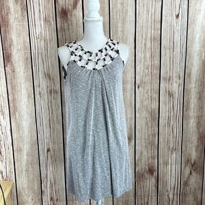 Hem & Thread Gray Sleeveless Tunic w/Blue and White Accented Neckline -Small